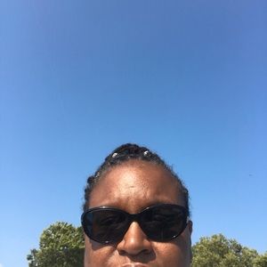 Meet your Posher, Earlesia